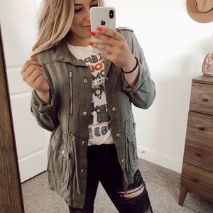 HM utility jacket with gold buttons